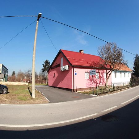 Apartman Kupa Karlovac Buitenkant foto
